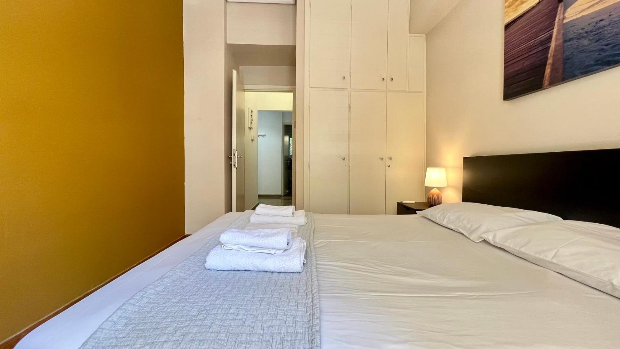 Modern & Cozy 51Sqm Apt In Thisseio Athens Ngoại thất bức ảnh
